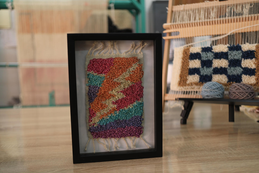 Zigzag Rainbow Wool Wall Hanging – Handwoven Framed Fiber Art (25x31cm)