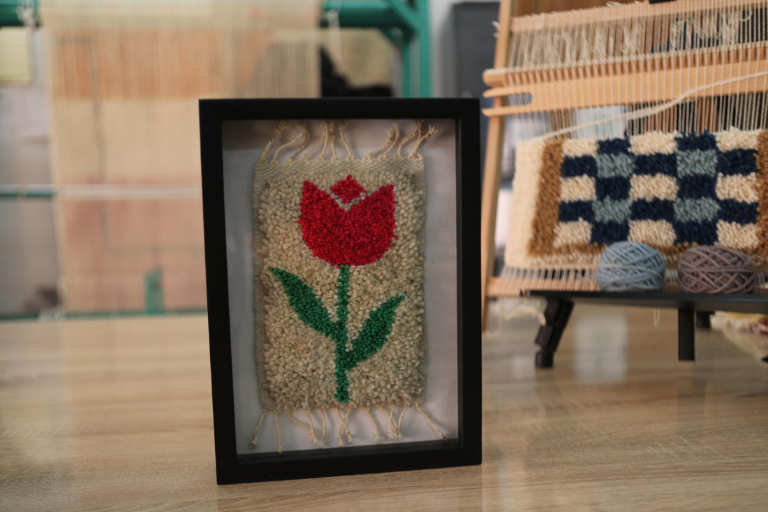 tulip moroccan rug, red tulip wool rug, floral moroccan wall decor, hand-knotted tapestry, knot by knot rug art, boho flower textile, small framed wool rug, artisan moroccan rug, moroccan tulip wall hanging, 25x31 cm floral decor
