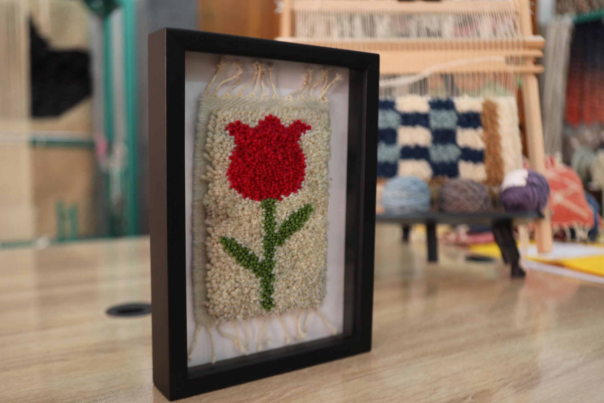 tulip rug wall art, red tulip moroccan rug, hand knotted wool art, framed floral moroccan textile, minimalist tulip decor, wool flower tapestry, knot by knot tulip rug, 25x31 cm wall hanging, modern tulip wall piece
